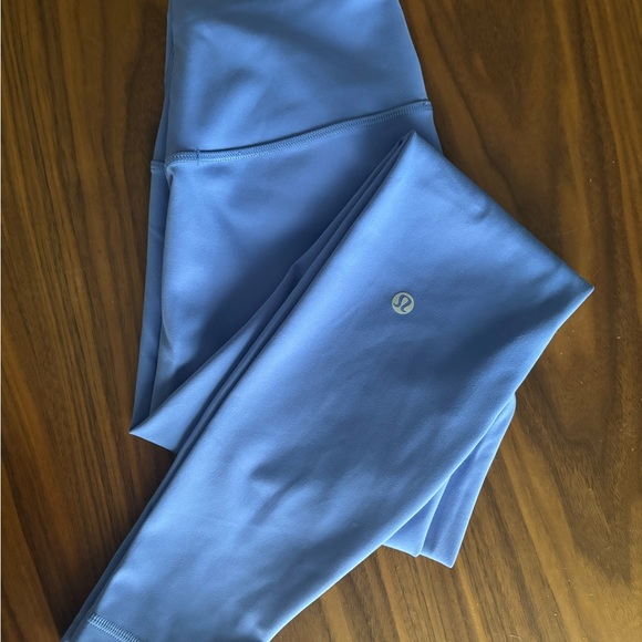 Lululemon Wunder train leggings - Picture 2 of 3